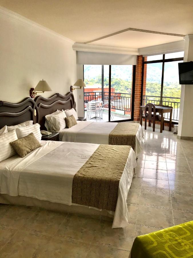 Casa Morales Hotel Internacional Y Centro De Convenciones Ibagué 部屋 写真