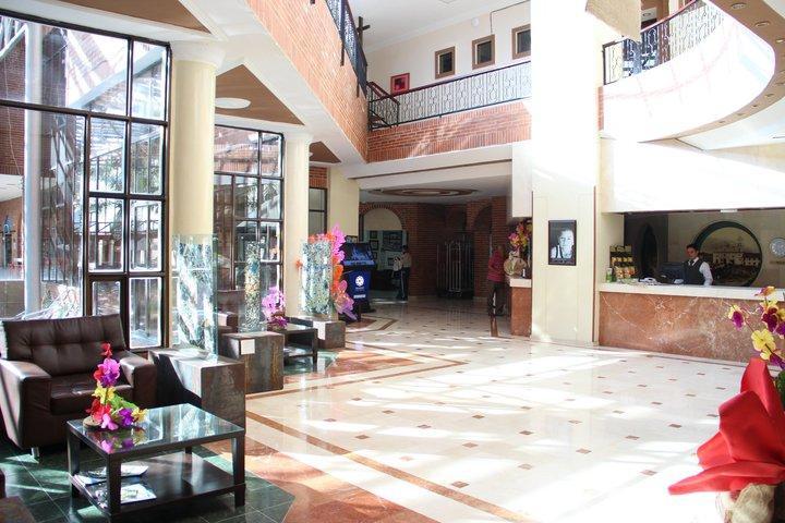 Casa Morales Hotel Internacional Y Centro De Convenciones Ibagué エクステリア 写真 Lobby