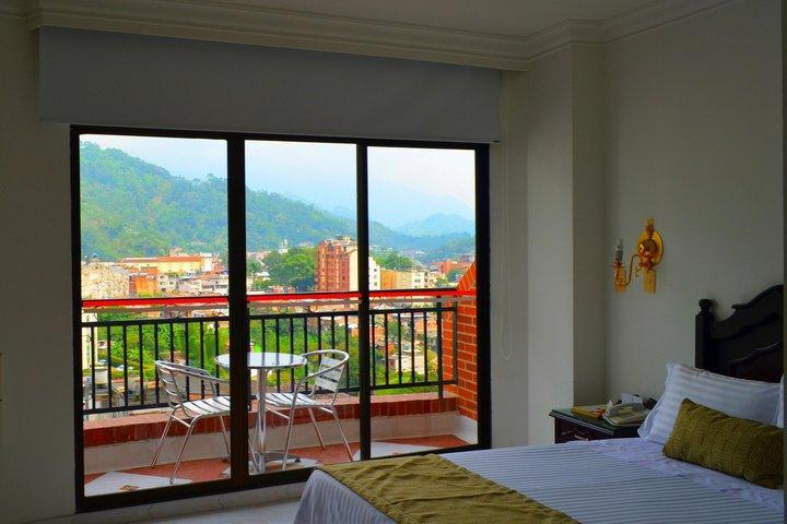 Casa Morales Hotel Internacional Y Centro De Convenciones Ibagué エクステリア 写真