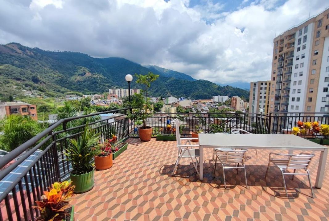 Casa Morales Hotel Internacional Y Centro De Convenciones Ibagué エクステリア 写真 View of Sabana Grande